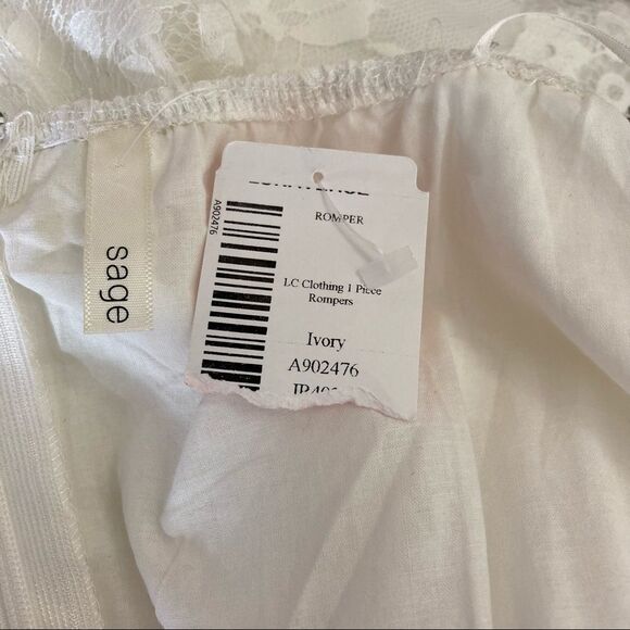 Sage White Lace Off Shoulder Long Sleeve Romper Small New Boutique - Picture 9 of 12